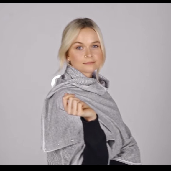 Vinyasa Scarf - Picture 7 of 8